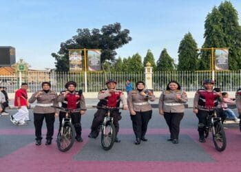 Polwan Lantas Polda Riau Turun Lapangan Sosialisasikan Rekayasa Lalu Lintas, Pengamanan, Sukses Bhayangkara Run 2025