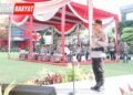 Kapolda Sumsel Irjen Pol Andi Rian R Djajadi SIK MH saat memberikan amanat dalam apel akbar Bhabinkamtibmas di lapangan Mapolda Sumsel Kamis 2882025