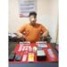 Tersangka pengedar narkoba berinisial DA 36 beserta barang bukti sabu sabu seberat 3152 gram dan ganja kering 120 gram yang diamankan oleh Satresnarkoba Polres Kampar