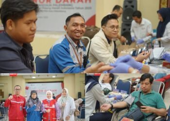Suasana kegiatan donor darah yang digelar PT Pusri Palembang dalam rangka memperingati Hari Palang Merah Indonesia (PMI) tahun 2025 di Gedung Kesenian Komplek Pusri, Rabu (17/9/2025). Kegiatan yang bekerjasama dengan UTD PMI Kota Palembang ini disambut antusias oleh karyawan dan keluarga besar Pusri, berhasil mengumpulkan 371 kantong darah, melampaui target yang ditetapkan.